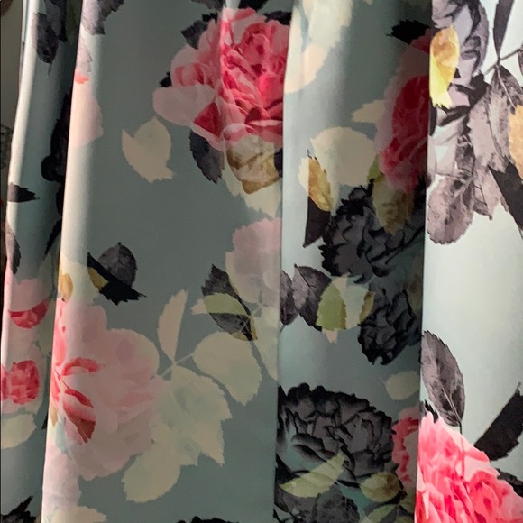 Floral Printed Dress - Picture 4 of 5